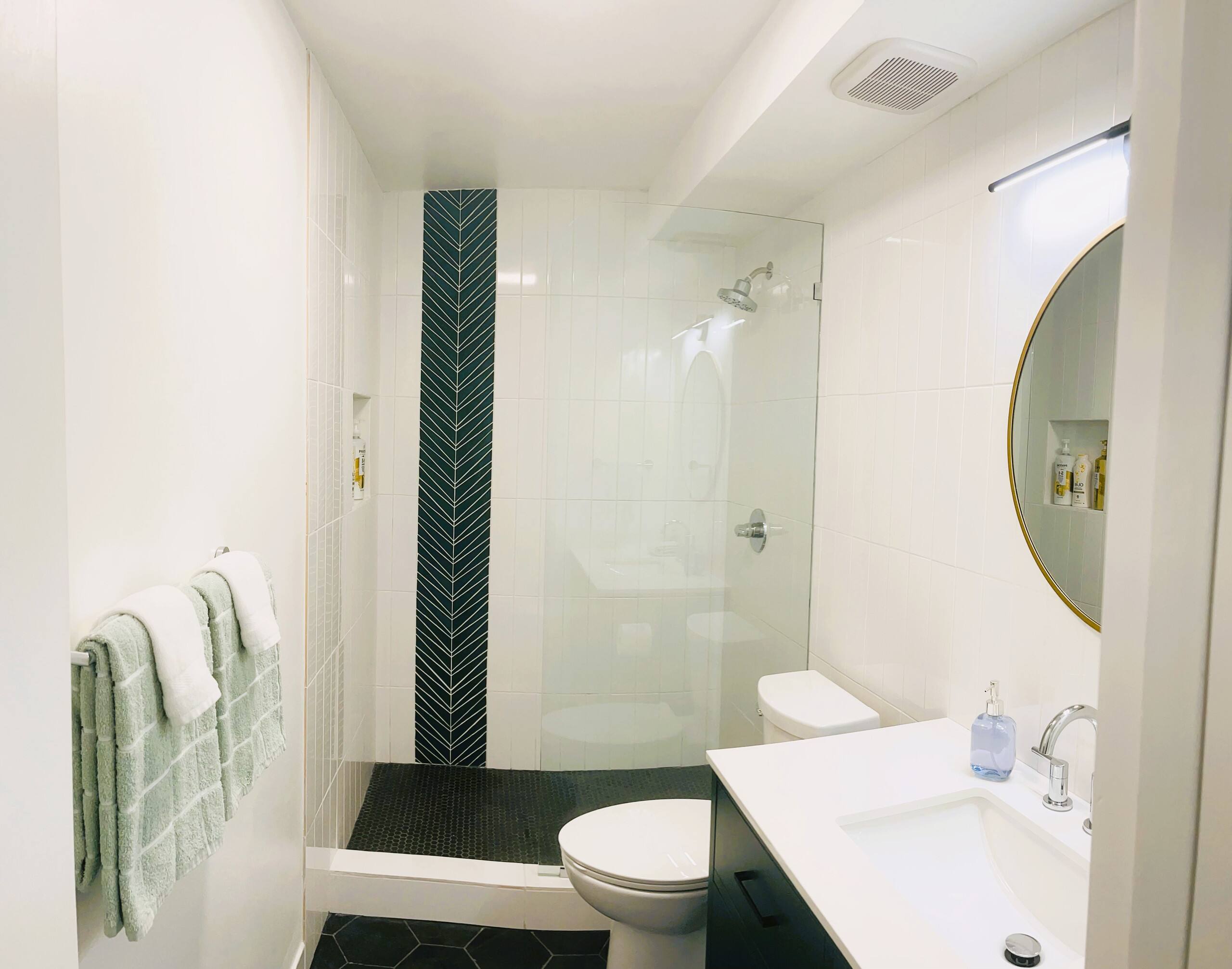 Condo in Paia · ★4.85 · 1 bedroom · 2 beds · 1 bath - Image 7