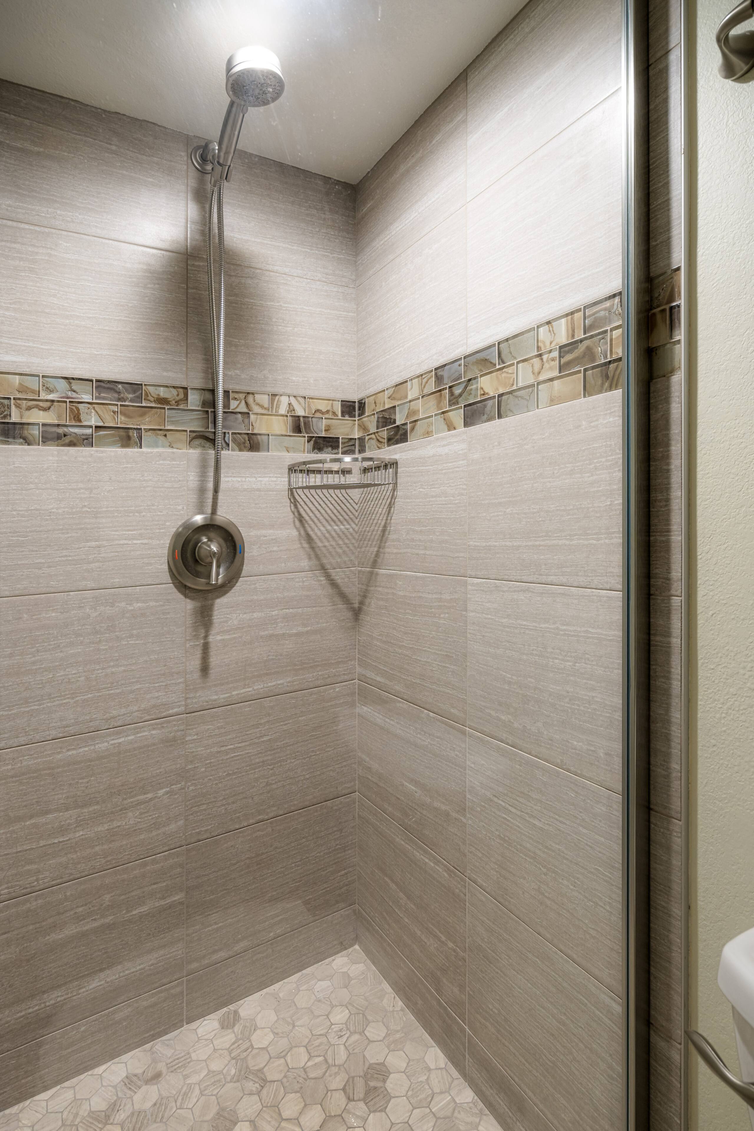 Condo in Kihei · ★4.87 · 1 bedroom · 1 bed · 2 private baths - Image 5