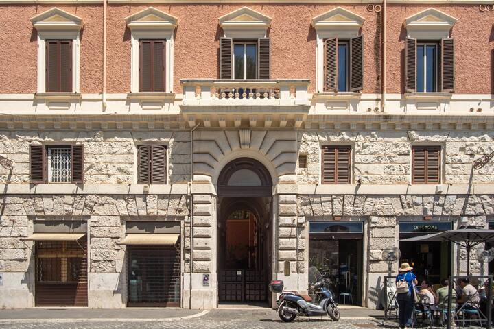 Magia at Colosseum gallery image 3