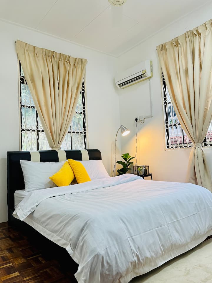 Room 3 (First floor)
- 1 Queen bed
(With the option to add additional 1 single bed upon request).