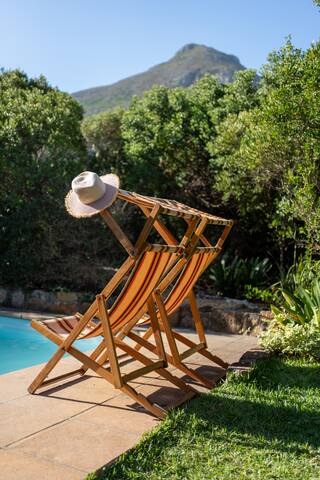 Sunny Beach Cottage & Glass POD gallery image 2