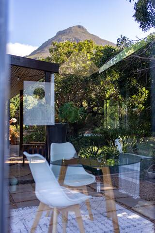 Sunny Beach Cottage & Glass POD gallery image 4