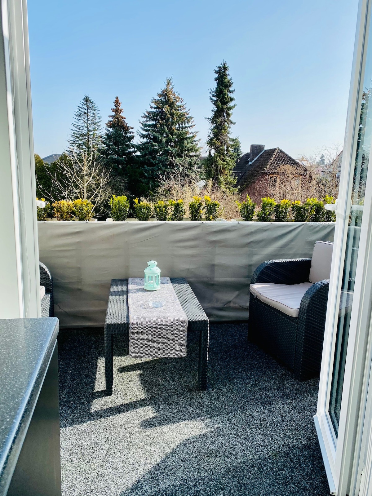 4-room apartment with balcony Hannover Surfer-Messenah