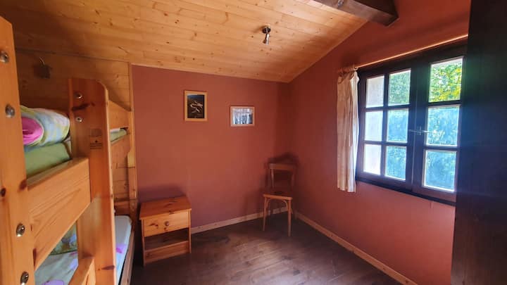 chambre 1 pour 2 personnes (lits superposés)