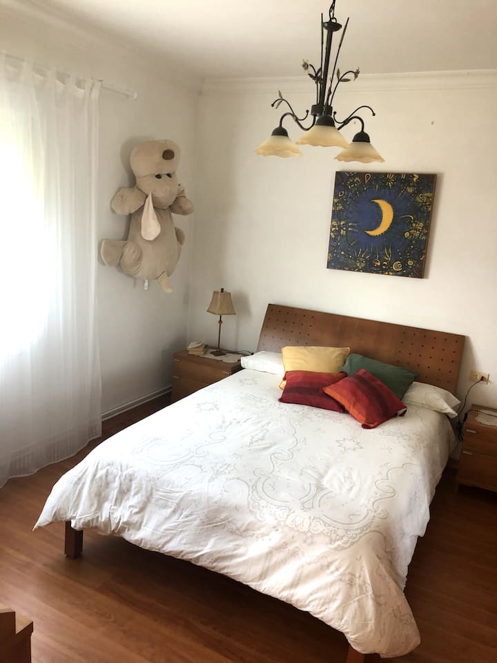 Dhomë në katin e sipërm