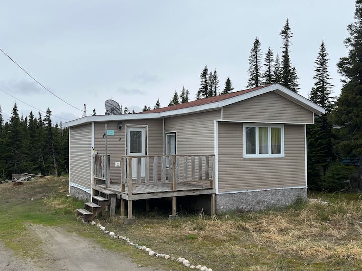3 Bedroom Mini Home Houses for Rent in Makkovik, Newfoundland and