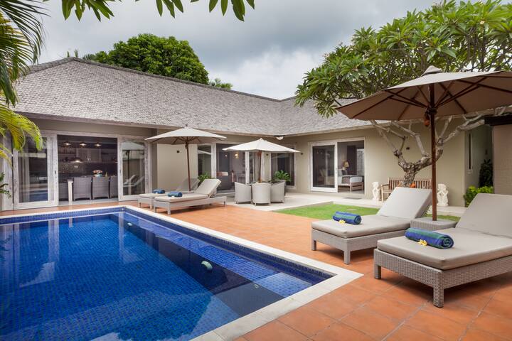 Tis 2 Bedroom Private Pool Villa - Villas for Rent in Kecamatan Kuta