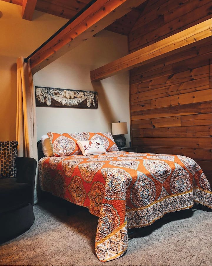Loft bedroom with Full bed