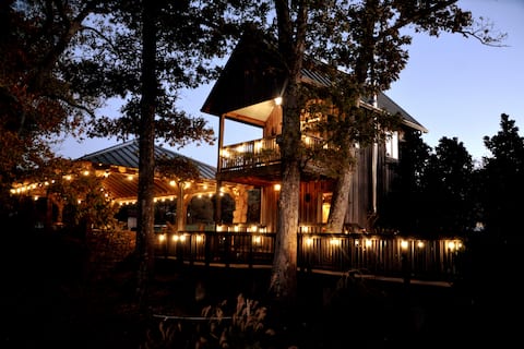 Private Lakeview Cabin + Fishing & Trails