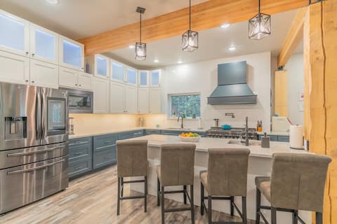 Modern Lake House near town and much more!