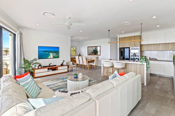 Penthouse luxe, Sunrise Beach gallery image 4