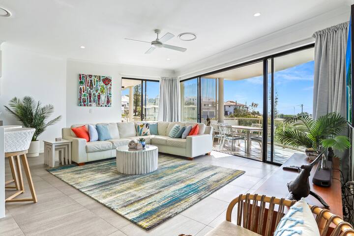 Penthouse luxe, Sunrise Beach gallery image 3