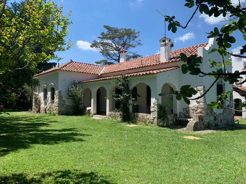 Casa c/ pileta, tennis court 200 meters from the golf course