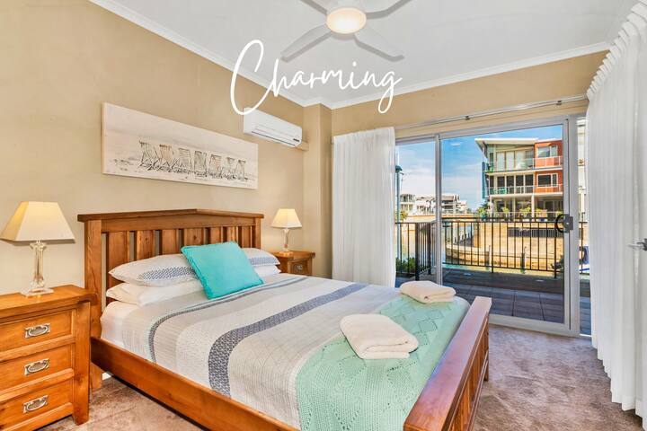 Dolphins At Your Balcony! Waterfront~Dolphin Quay gallery image 5