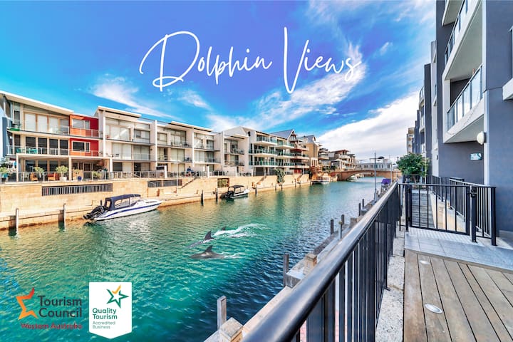 Dolphins At Your Balcony! Waterfront~Dolphin Quay