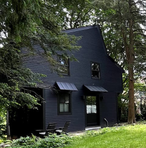 Zen Black House near Smith College, Mill River