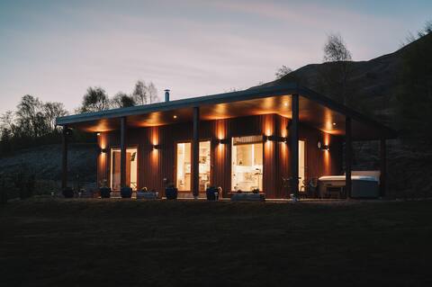 Inverskilavulin - Frances' Sketch Pad with Hot Tub