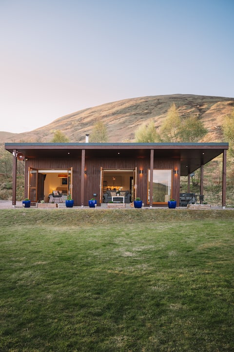 Inverskilavulin - Frances' Sketch Pad with Hot Tub