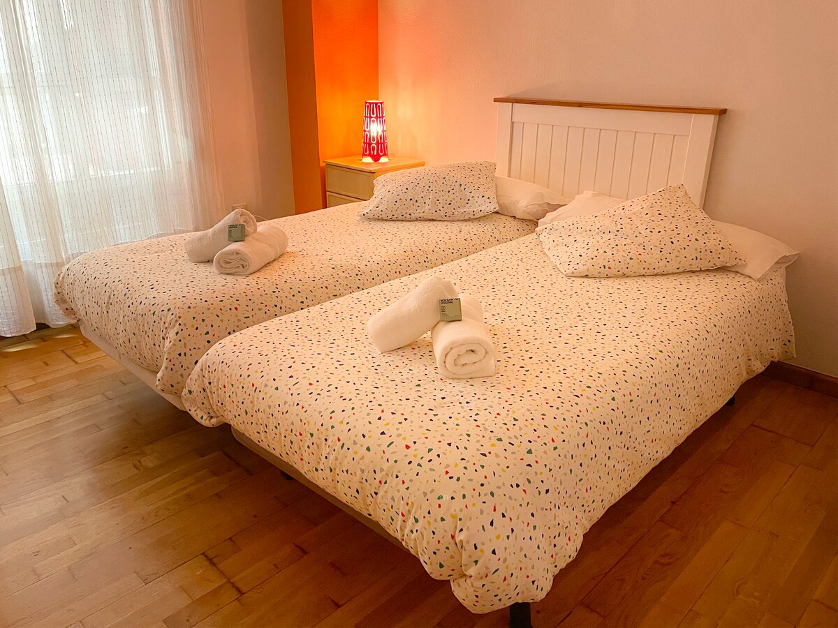 Spálňa s manželskou posteľou