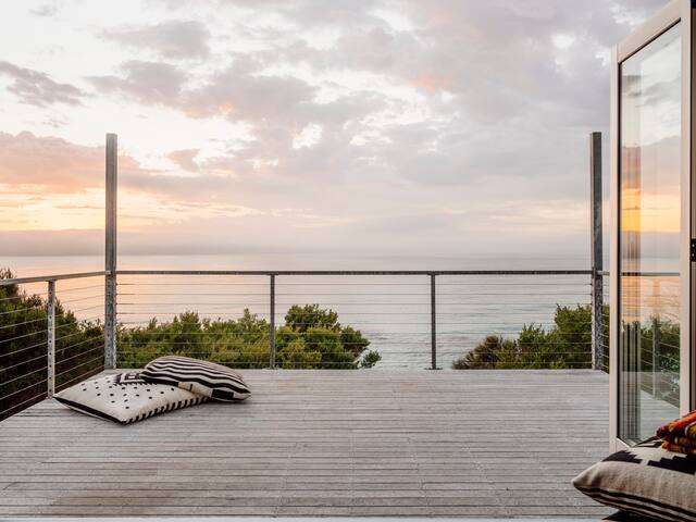 Holland House Bay of Fires gallery image 4