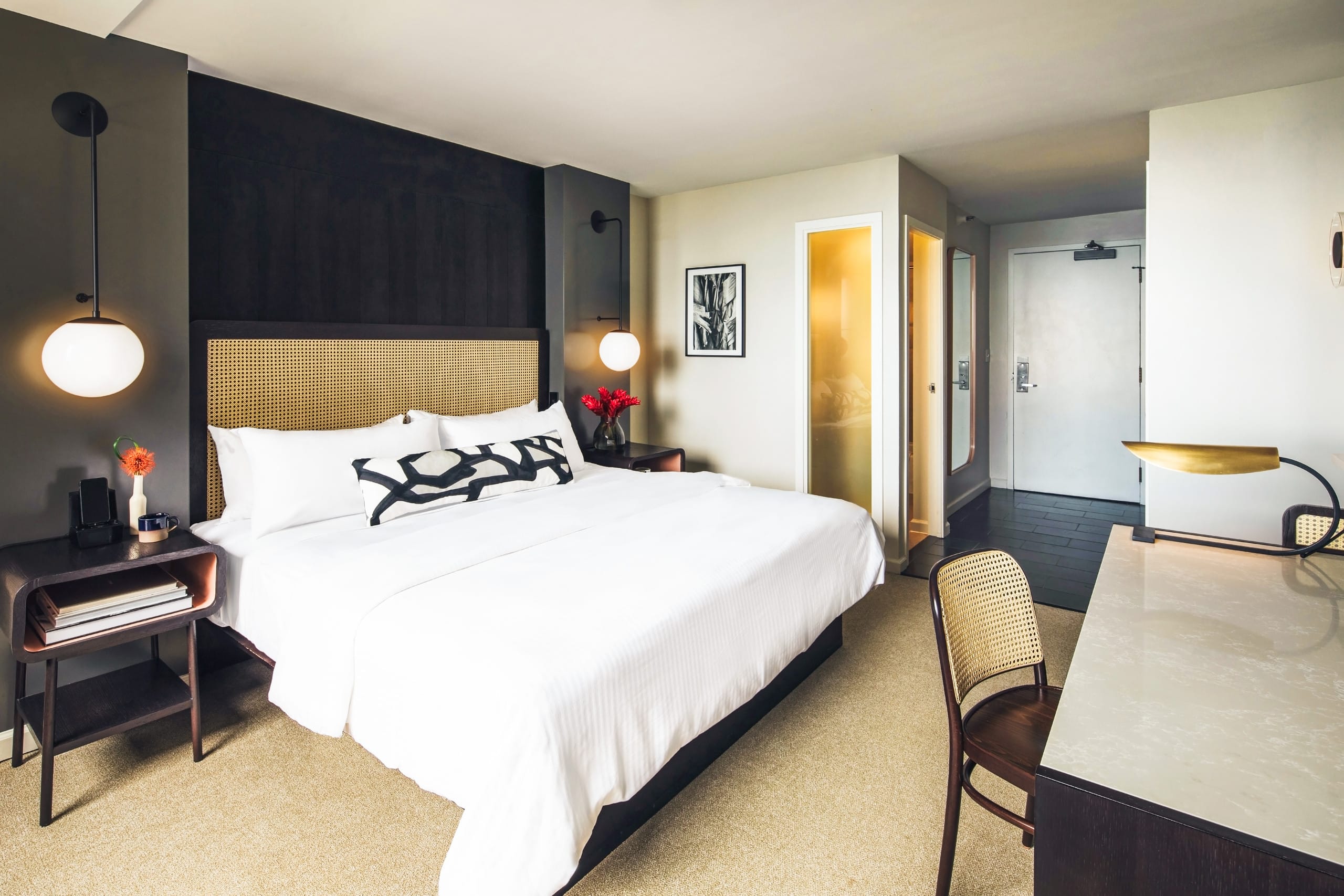 1 King Bed w/Waikiki View, Hotel Renew - Image 1