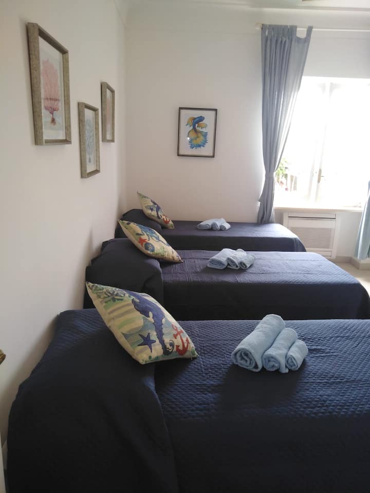 Втора спалня: допълнителен декор и нови покривки за легла през 2022 г.