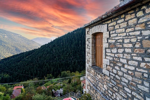 🌲A stone maisonette with a mountain view🌲
