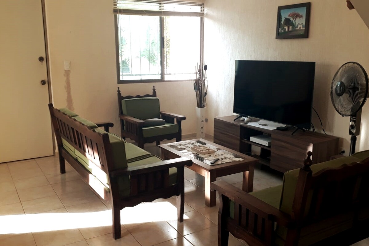 Anuncio de Airbnb popular: Great vacation home with amazing pool en Fraccionamiento Las Américas Mérida