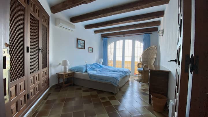 ห้องผู้เข้าพัก "Blau"
ที่เข้าถึงสระว่ายน้ำได้โดยตรง