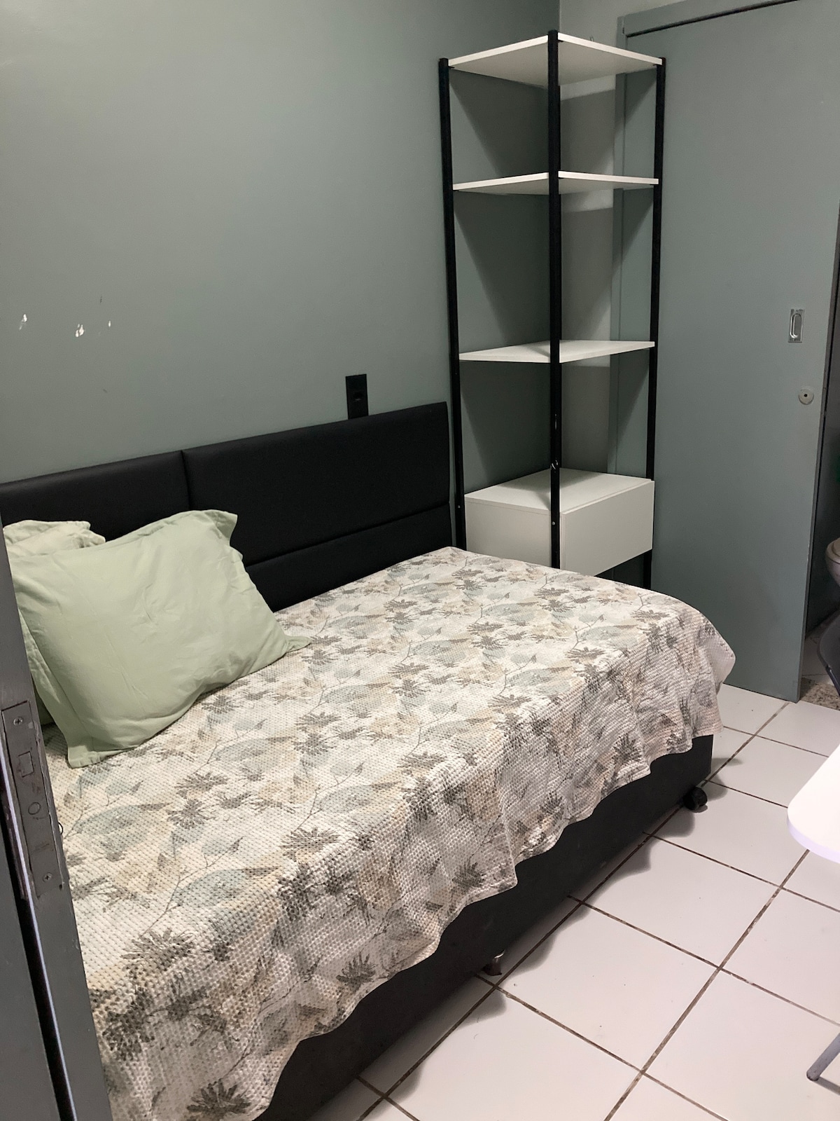 Foto do anúncio de Suite Solteiro no Aldeota