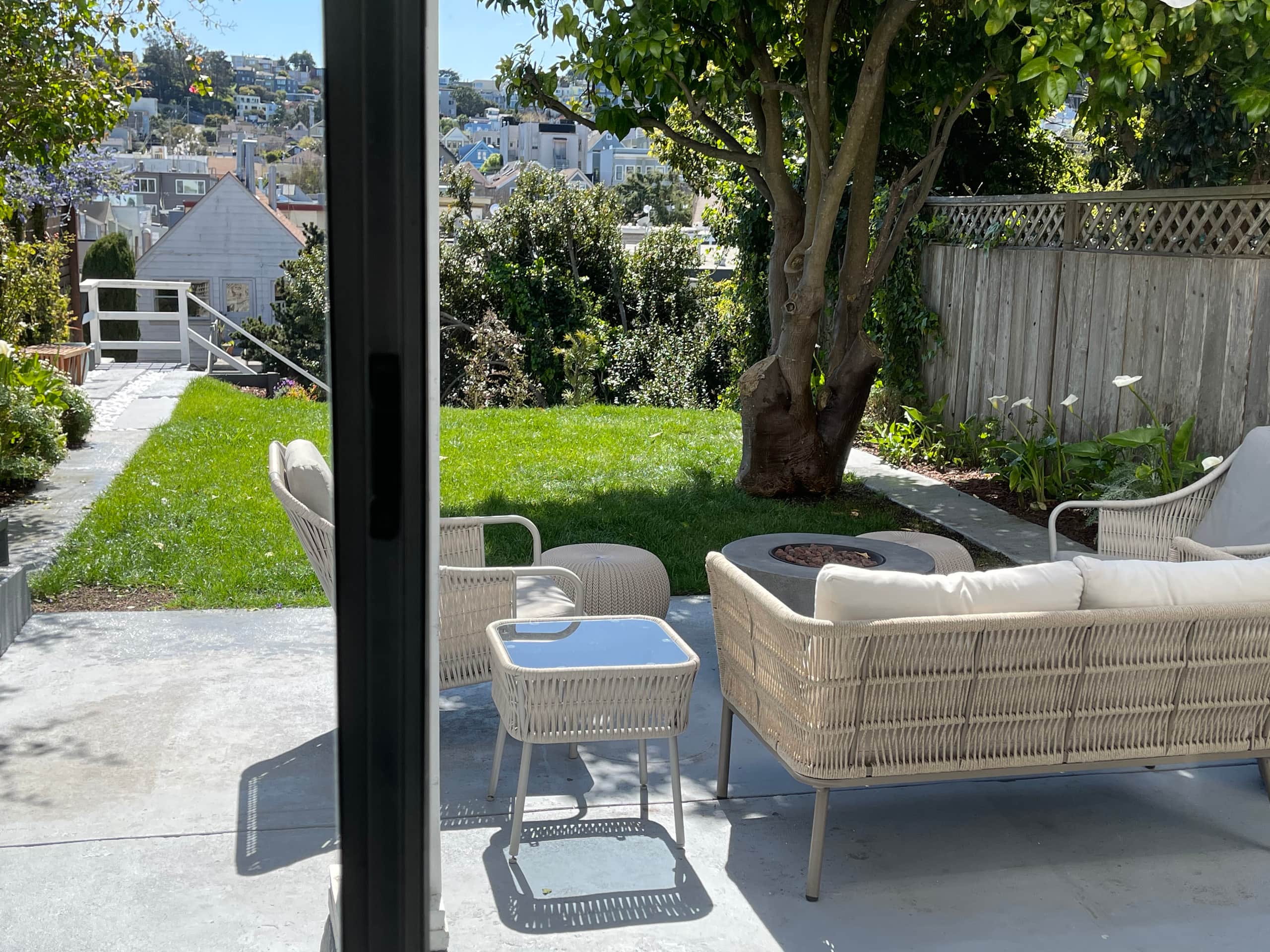 Private Suite in the HEART of Noe Valley! - Image 10