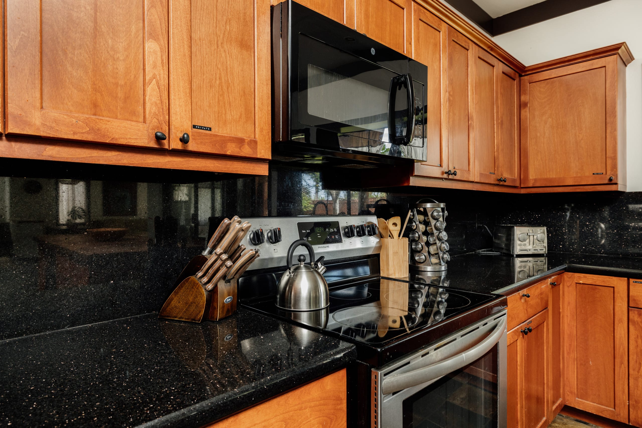 Home in Kailua-Kona · ★4.92 · 1 bedroom · 1 bed · 1 private bath - Image 10