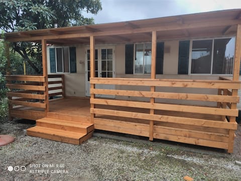 Top performing Airbnb: Italian Holidays in Mobile House 3 in Ameglia