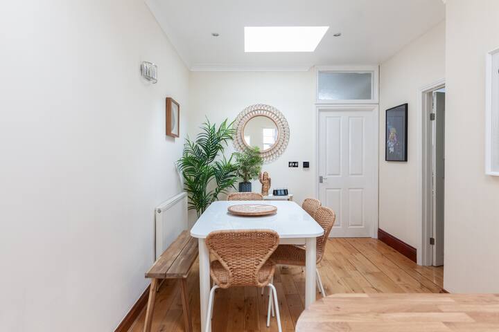 West End Walk Up gallery image 3