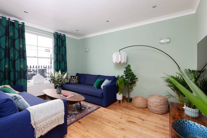 West End Walk Up gallery image 5