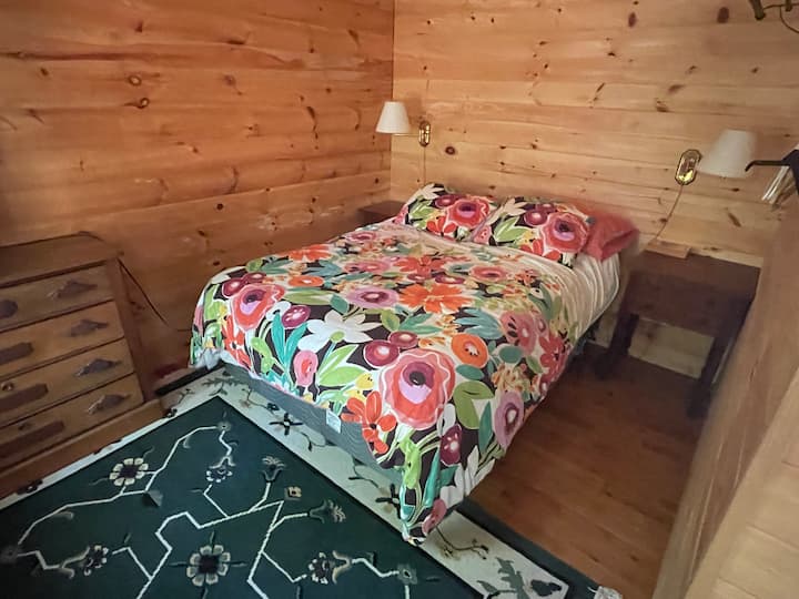 ห้องนอนที่ 2 พร้อมเตียงคู่