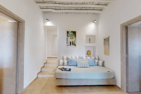 Popular Airbnb listing: Traditional House in Περιφερειακή Ενότητα Πάρου