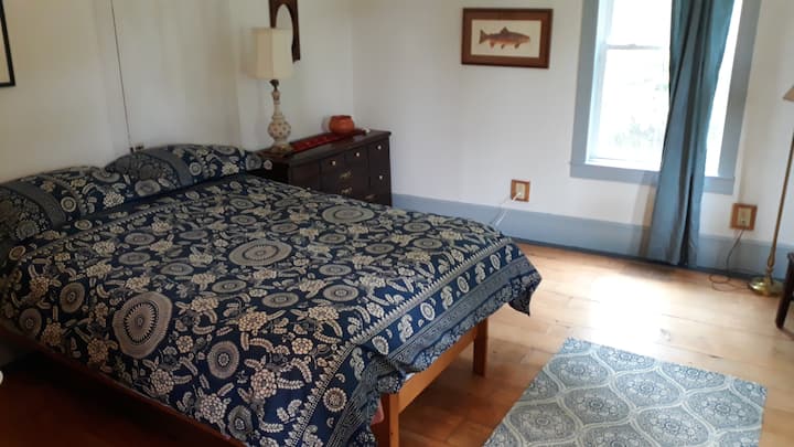 ห้องนอนชั้นล่าง