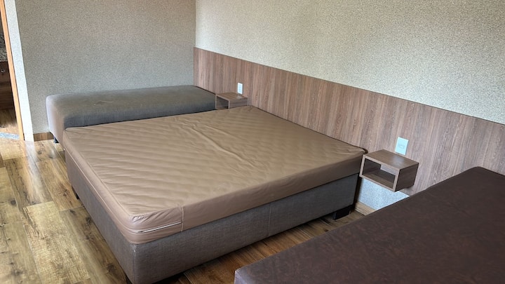 საძინებელი 4