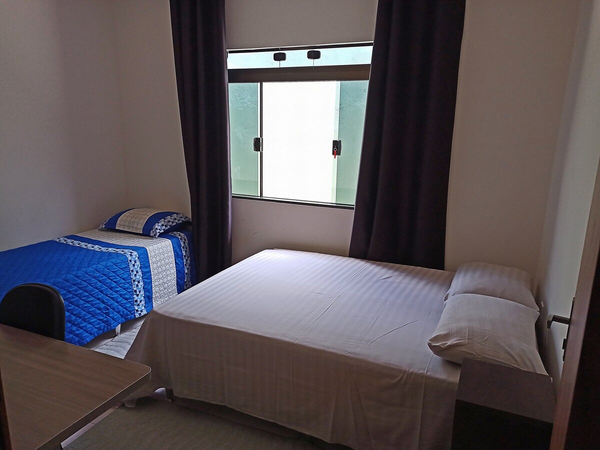 Vista de la habitación desde la luz natural.