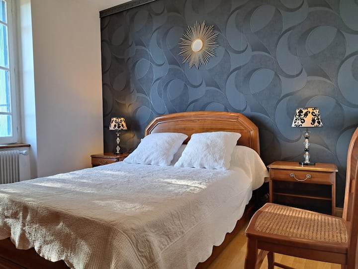 1 - ва спалня на горния етаж с 1 легло 140 см