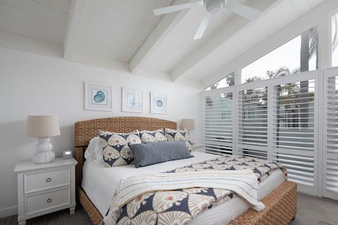 Top Airbnb: Luxury Condo in Del Mar - Steps to the beach! in Del Mar