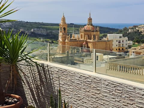 Cosy Penthouse Close to Victoria Center