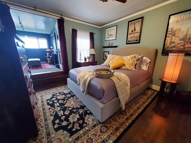 Perfect Lux Mod 1930 Designer Home Views – 30 day+ gallery image 4