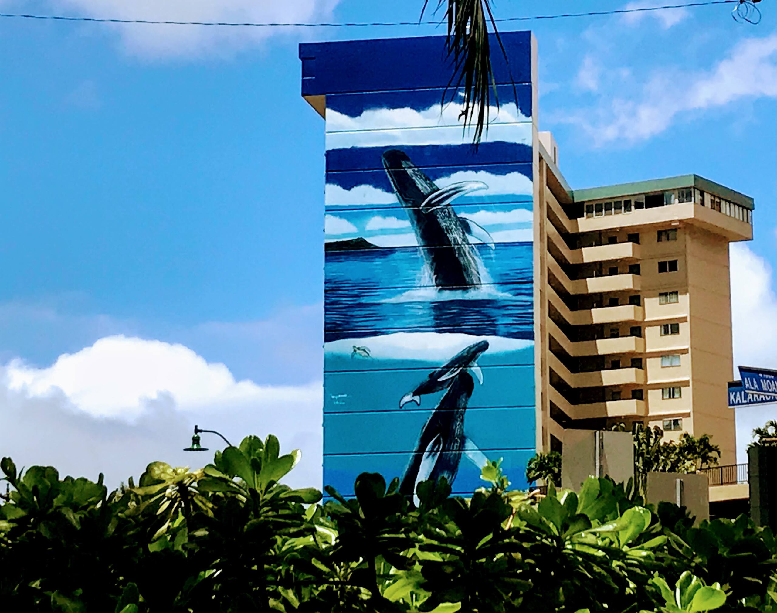 Condo in Honolulu · ★4.79 · 2 bedrooms · 4 beds · 1 private bath - Image 15