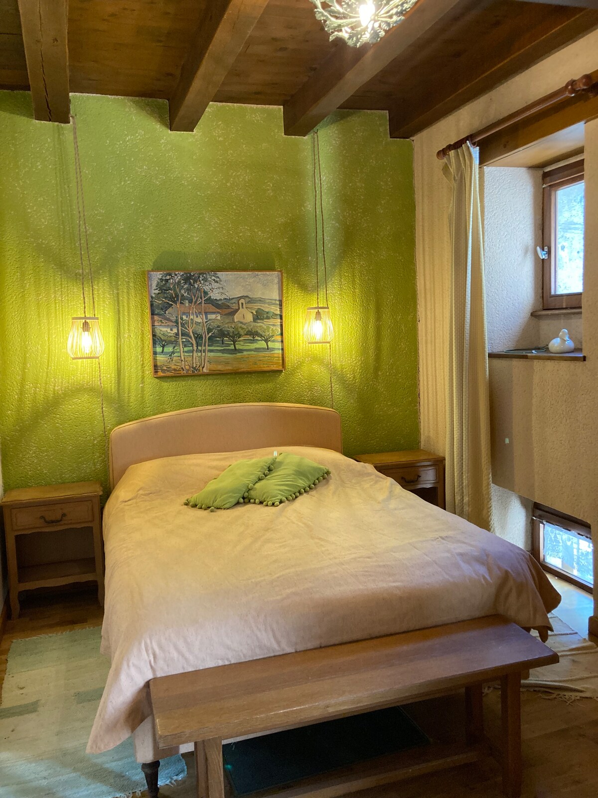 spálňa 4; 1 manželská posteľ 140 x 190 cm