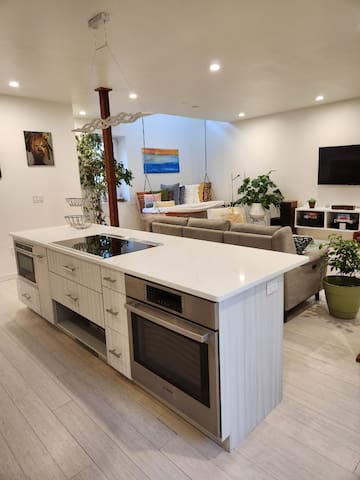 Natural Woods Luxury Condo sound prf/Fitness HEPA.