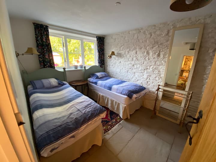 卧室- 2张单人床