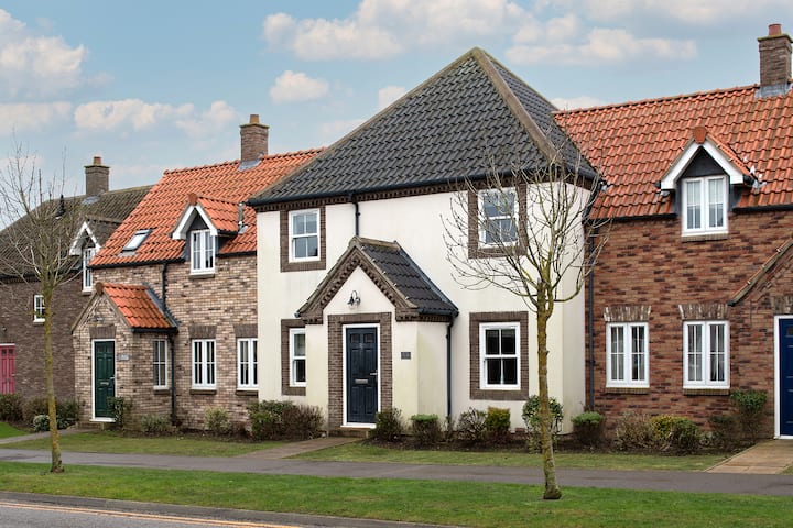 Salty Kisses, The Bay, Filey - Houses for Rent in North Yorkshire ...