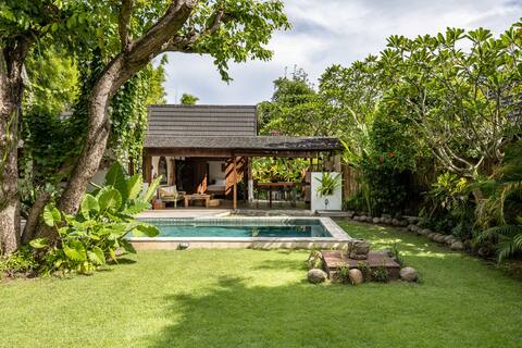 Villa Bayu - 3 Beds, Pool & Garden @ Rimba Villas